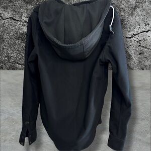 Saga Outerwear Black Zippered Hoodie in Men’s Medium •Pre-Owned